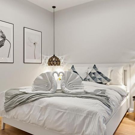 Tova Pearl Ultracentral - Romana Square Subway Apartment Bucharest Luaran gambar